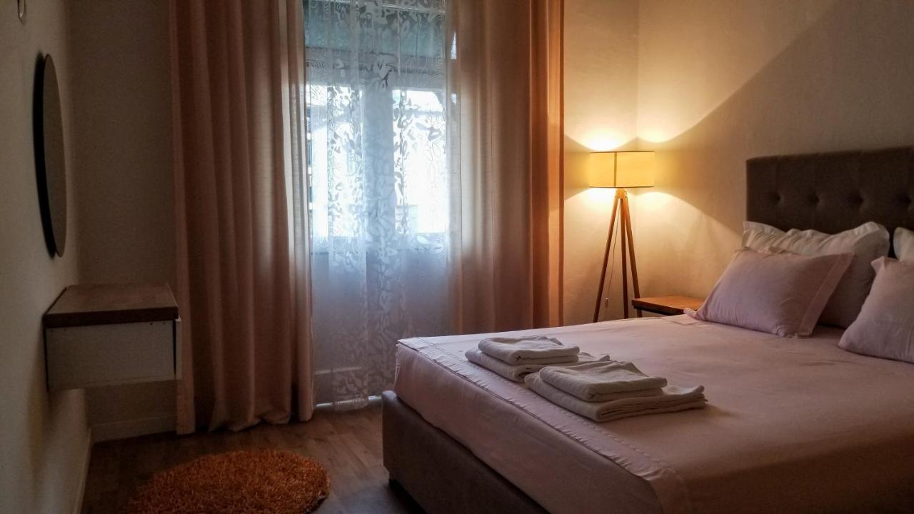 Spacious And Cozy - Ajia